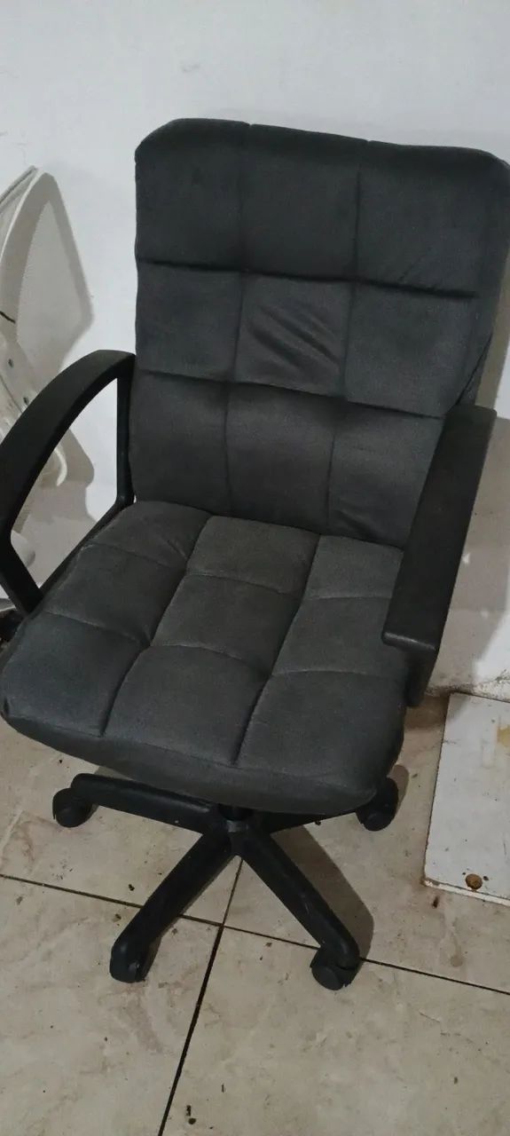 Cadeira de escritório modelo presidente 