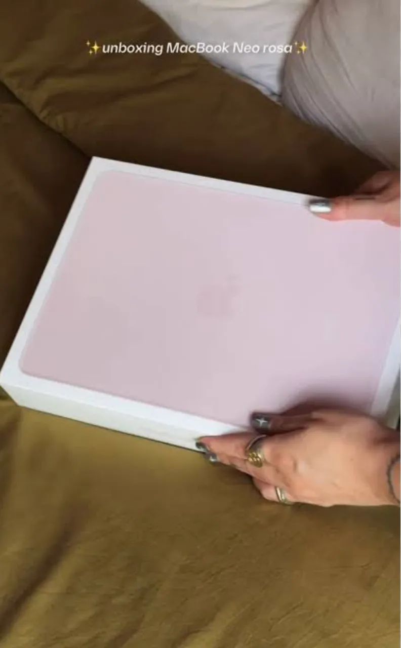 MAC BOOK NEO LACRADO OPORTUNIDADE IMPERDÍVEL 
