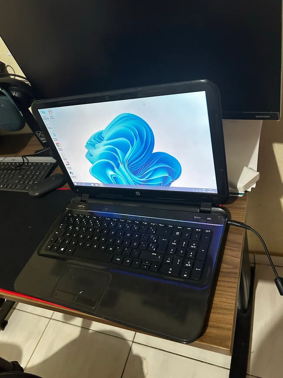 Vendo notebook hp A6 
