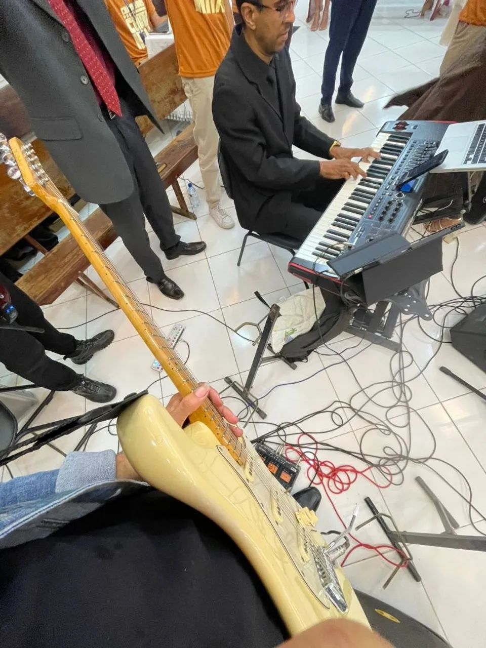 Ótima Guitarra para Iniciantes! - Foto 3