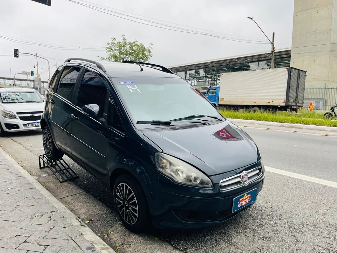 Fiat Idea Attractive 1.4 Fire Flex 8V 5P 2014 - Foto 4