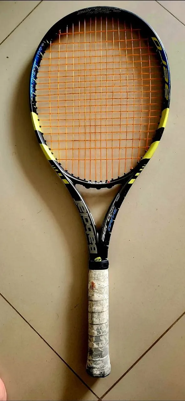 Babolat Pure Drive G2ブラック/イエロー Babolat Pure Drive 300g Usada e Com Reparo no Aro - Esportes de