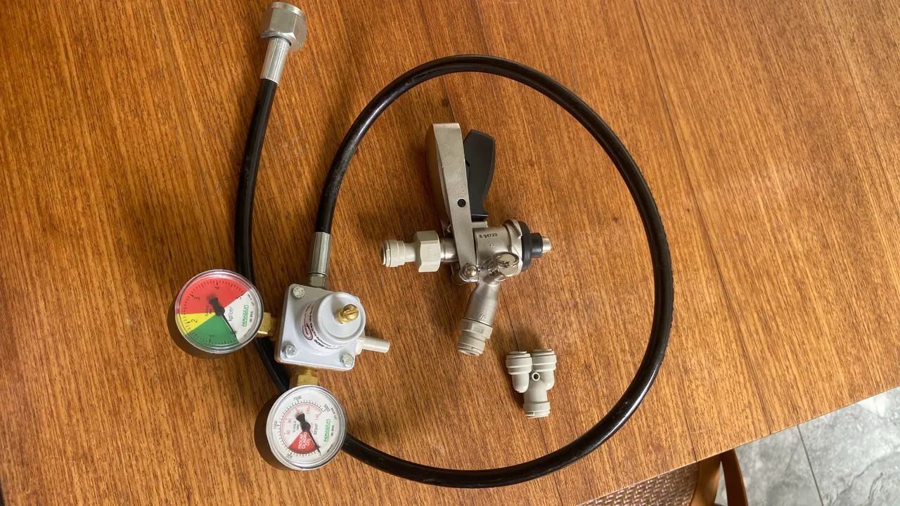 Kit Completo para Chopeira - NOVO - Regulador CO? + Válvula Tipo S