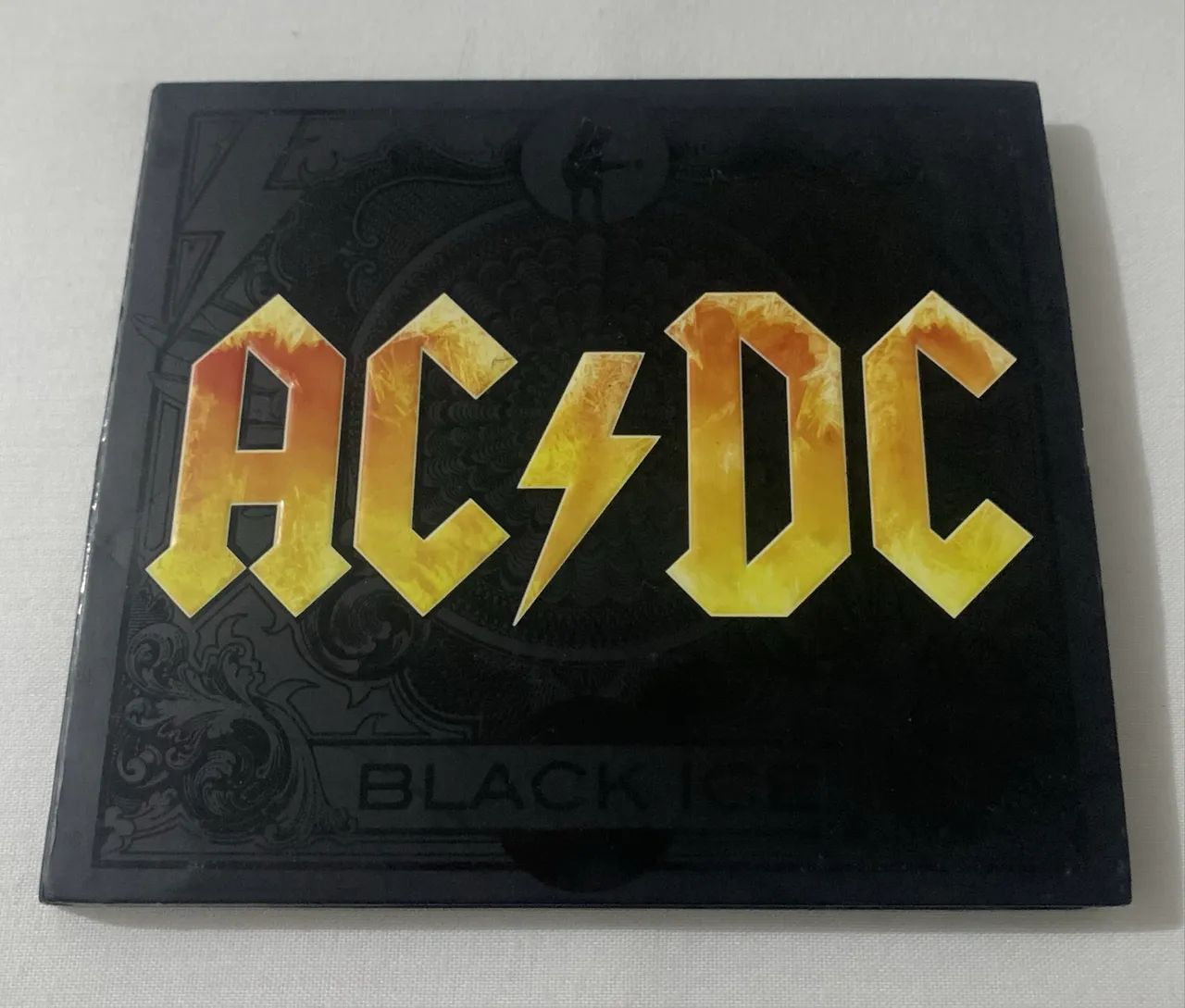 Cd ac/dc black ice impecável raro  - Foto 5