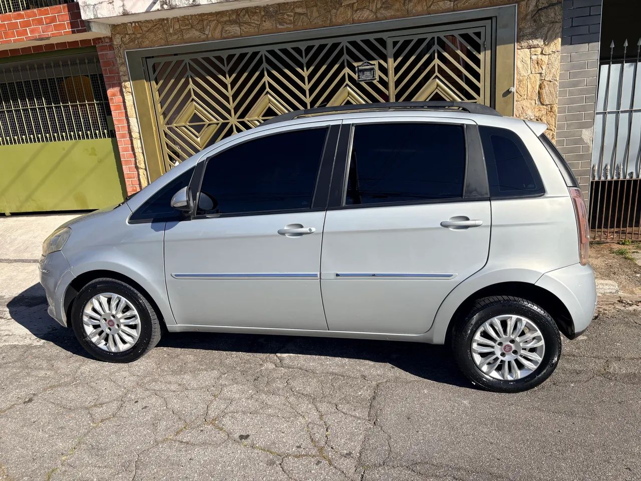 Fiat Idea Essence 1.6 Flex 16V 5P 2011 - Foto 5