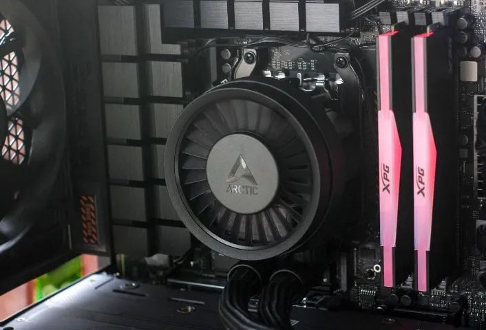 9800X3D - 32GB - RTX 5080 - Foto 4