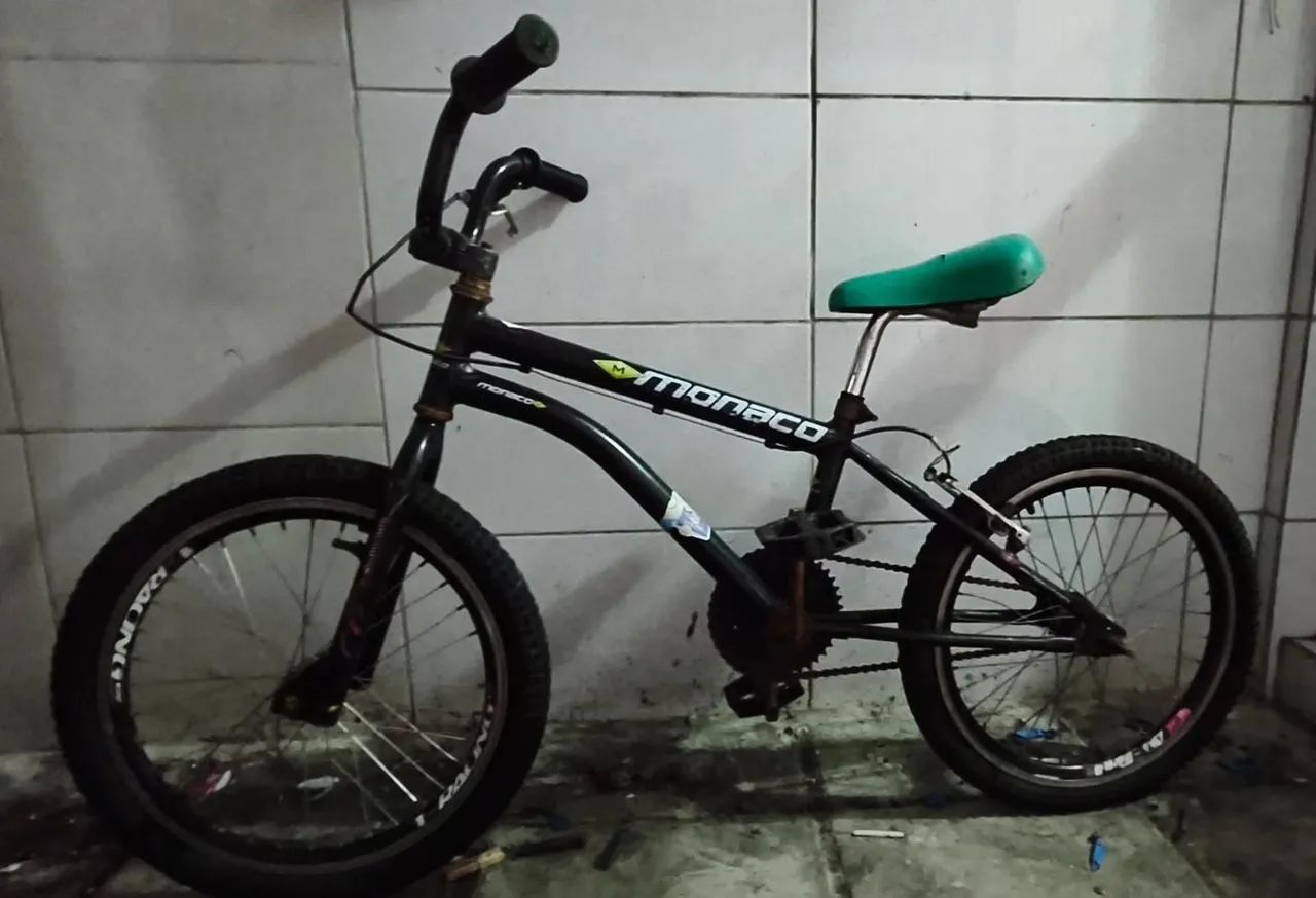 Bicicleta Monaco - Para retirada de peças / Sucata - Foto 2