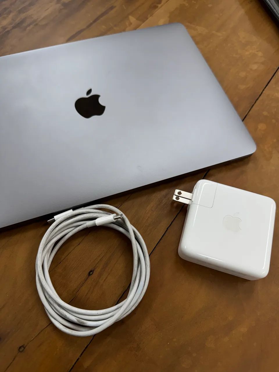 MacBook Pro M2