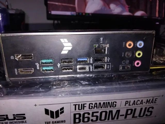 Placa mãe TUF GAMING B650M-PLUS - Foto 5