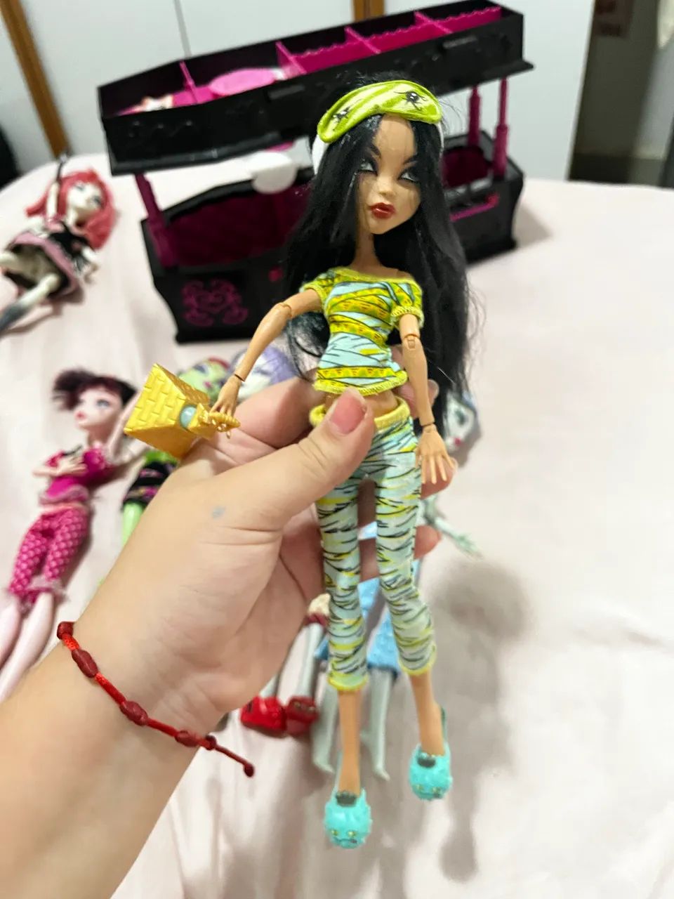 MONSTER HIGH CLÉO DEAD TIRED COMPLETA