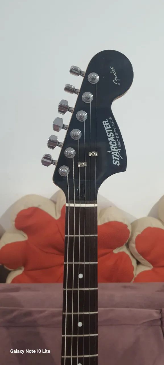Guitarra stratocaster 