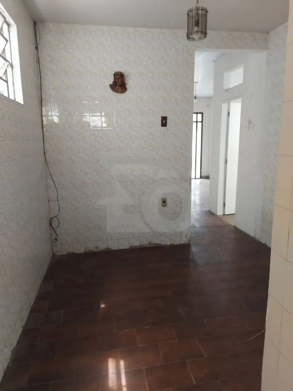 Casa à Venda com 4 Quartos, Quintal Amplo e 2 Garagens no Cirurgia - Foto 2