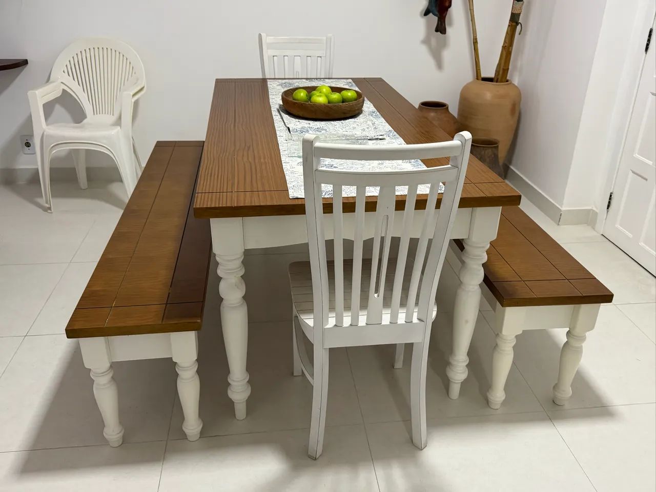 Mesa madeira maciça e tampo 100% mdf