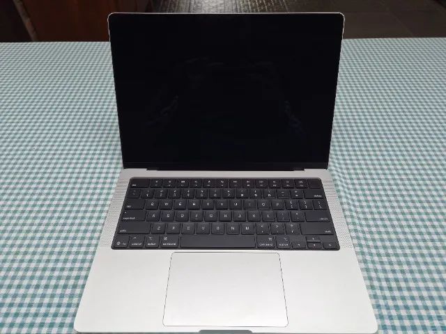 MACBOOK PRO M5 24GB RAM - 1TB SSD EM PERFEITO ESTADO COR PRATA - Foto 3