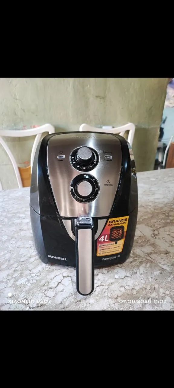 VENDE-SE AR FRAYER MONDIAL GRANDE CAPACIDADE FAMILY INOX--4L 127V