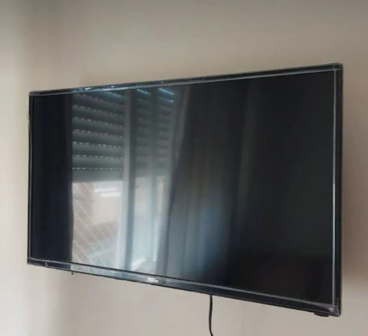 Vendo Tv philco 28p semi nova 