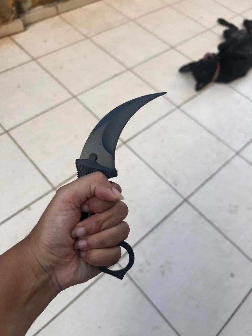 Karambit Preta com Bainha - Foto 2