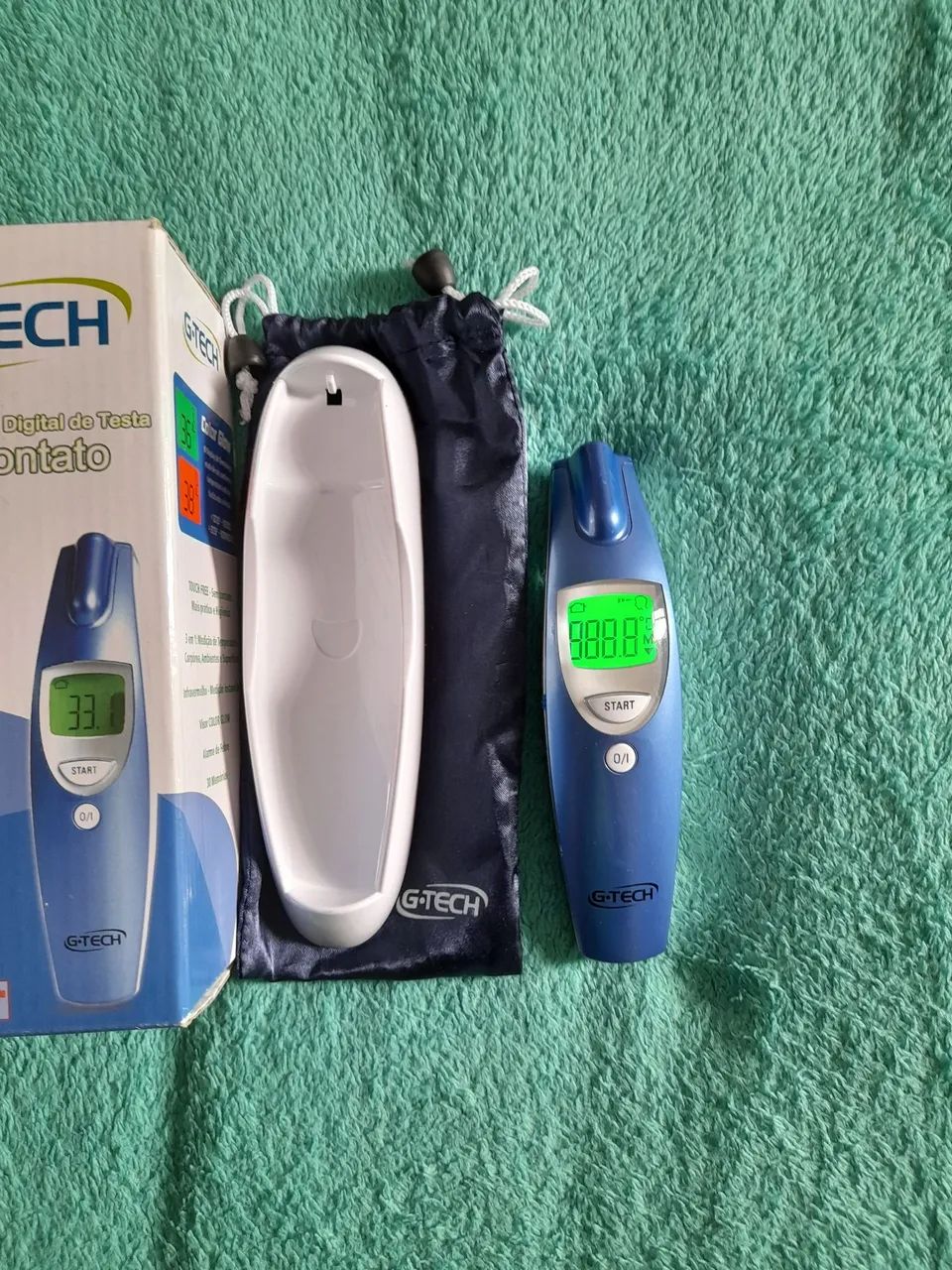 Termometro digital  G-Tech  funcionando. 