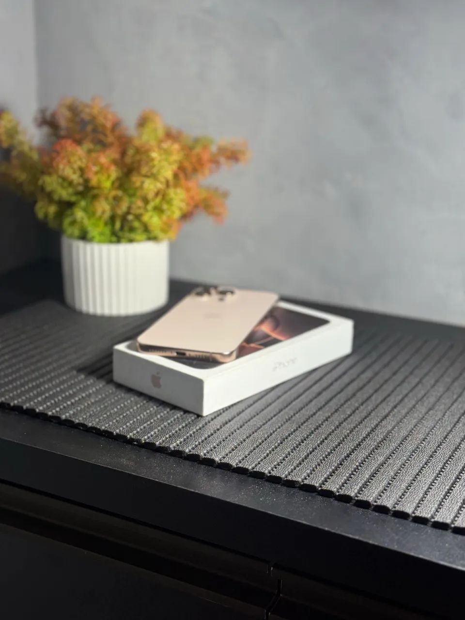 iPhone 16 Pro Max - Foto 2