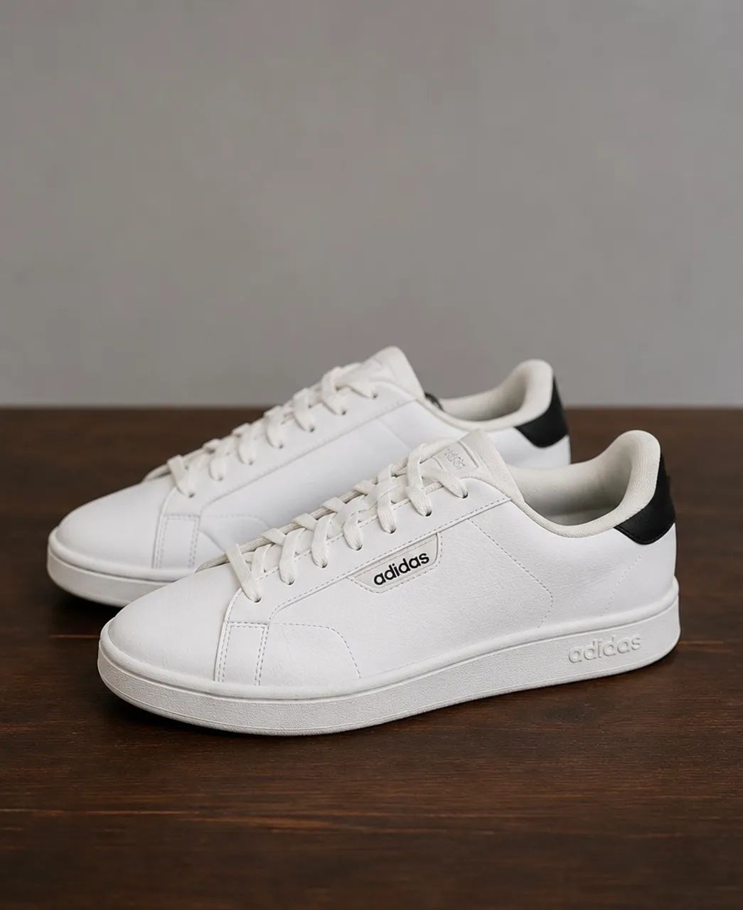 Tênis Adidas 42