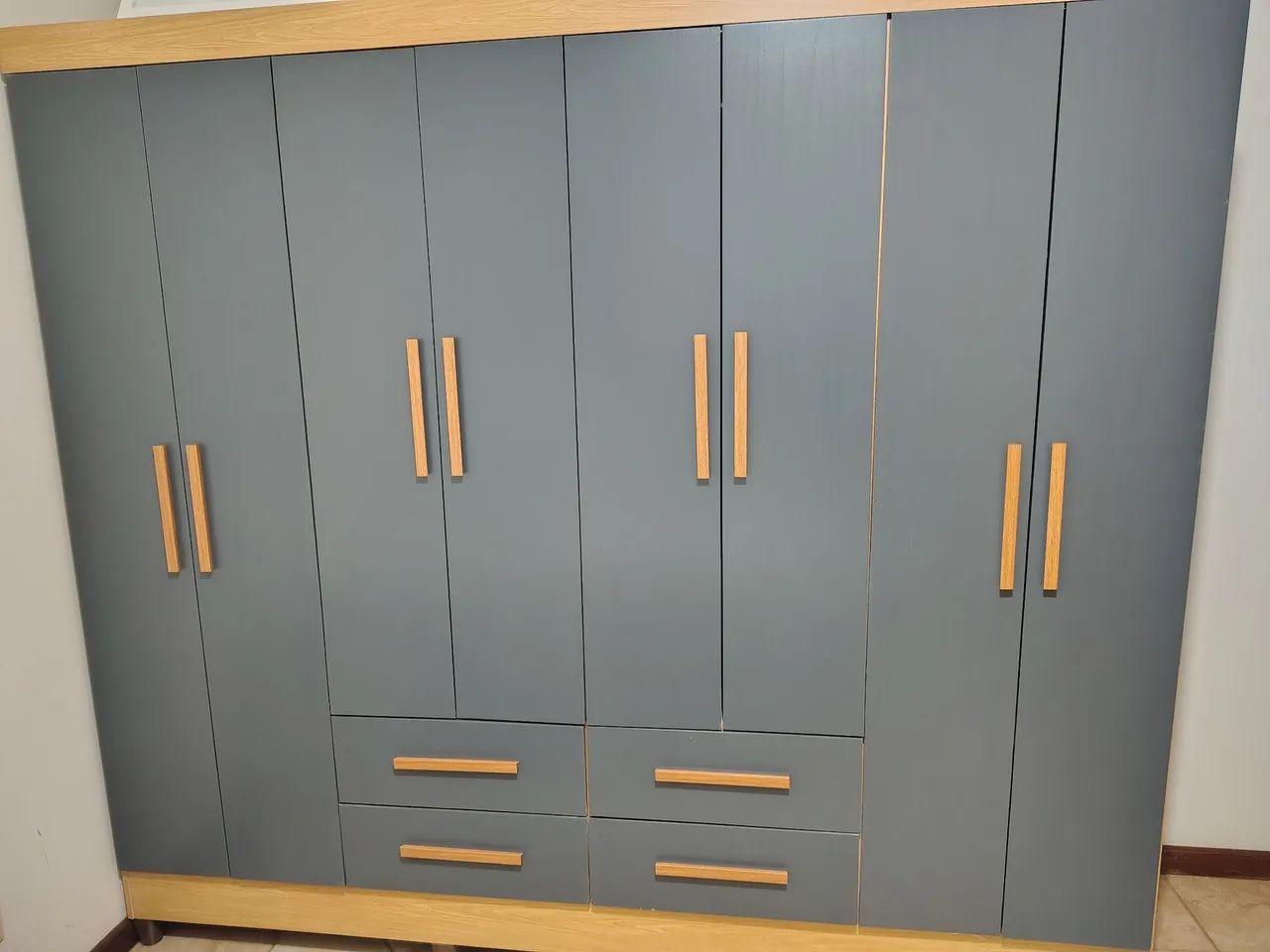 Vende-se lindo armário! 