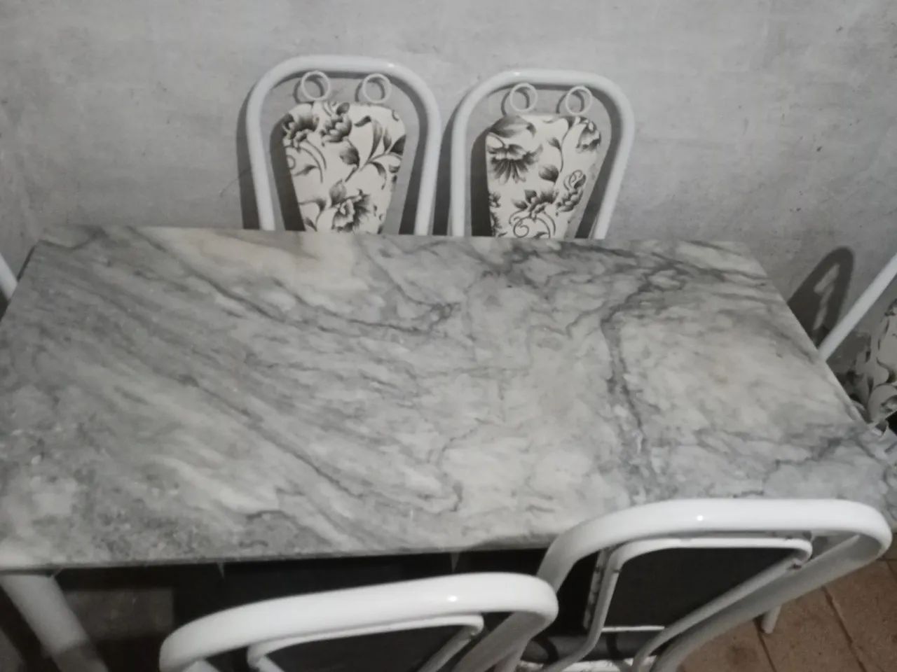 Mesa de jantar de mármore original com 6 cadeiras com estofados  - Foto 3