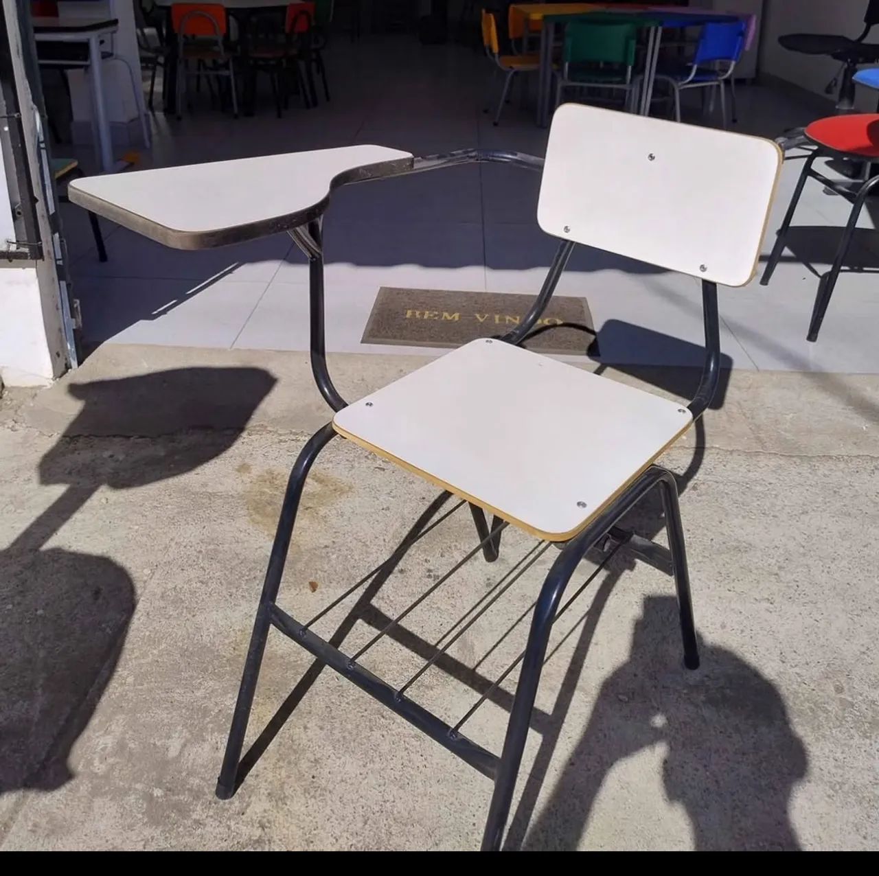 Cadeira universitária para escolas,cursos .. - Foto 2