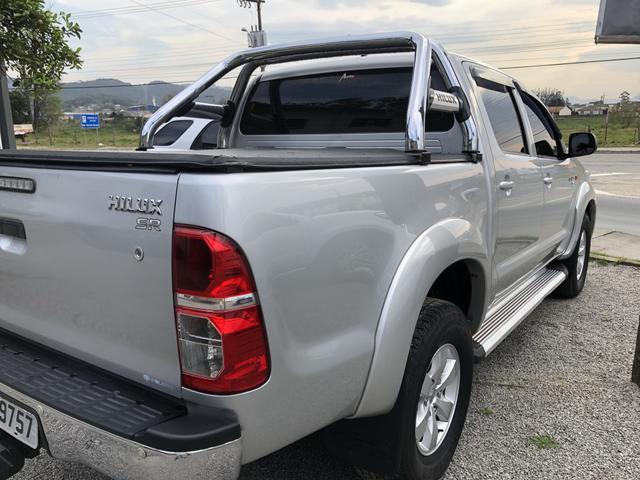 Hilux SR 4x2 no GNV muito econômica - Foto 9