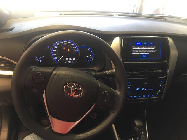 Yaris xl 2018/2019 plus tech 1.3 automático prata - Foto 10