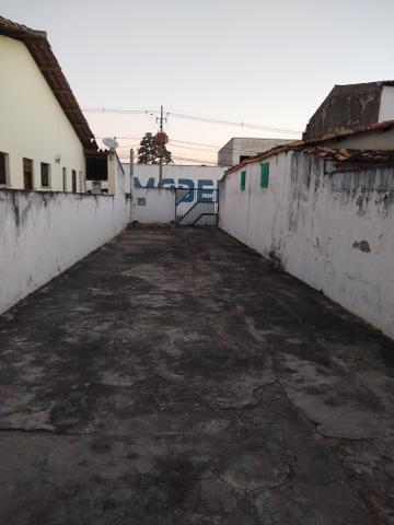 Área dê 400 m² no bairro capuchinhos próximo avenida João Durval - Foto 2