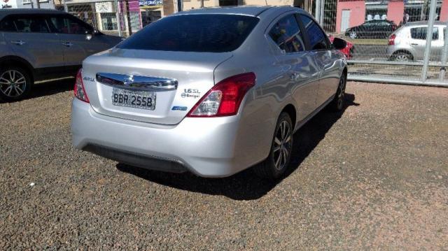 NISSAN VERSA SL 1.6 16V CVT FLEXSTART Prata 2017/2018 - Foto 4