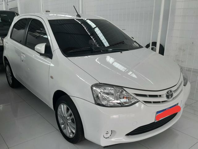 Etios Hatch XS 1.5 Automático 2016/2017 - Foto 2