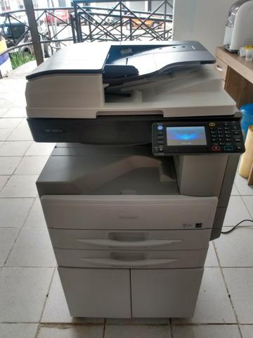 Copiadora e Impressora A3 Ricoh Aficio MP 2501sp Preto e Branco