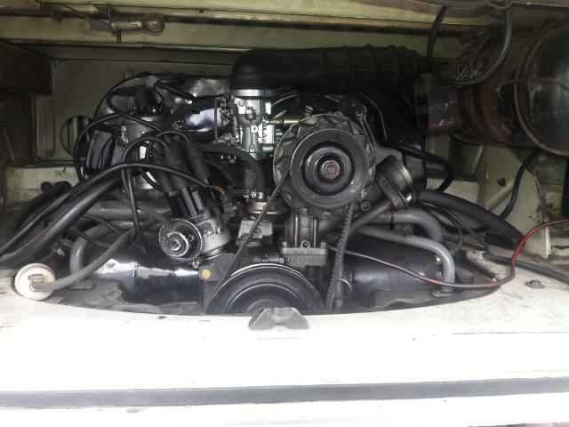 Kombi com carroceria