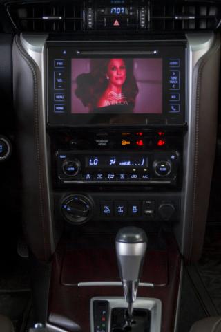Hilux SW4 2.8 SRX Diesel 4X4 2016 Branca Completa 7 Lugares - Foto 12