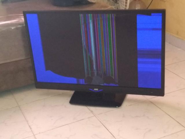 Tv 32 queimada