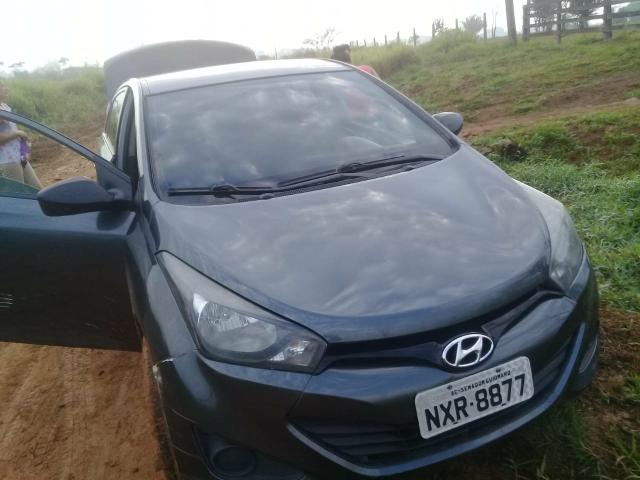 HYUNDAI/HB20S 1.0 Ano 2015 por 330000