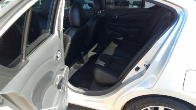 NISSAN VERSA SL 1.6 16V CVT FLEXSTART Prata 2017/2018 - Foto 13
