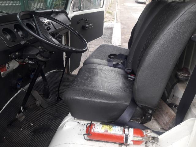 Kombi com carroceria - Foto 5