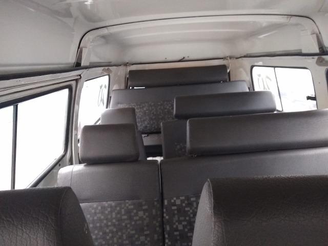 Kombi 2011 12 lugares - Foto 2