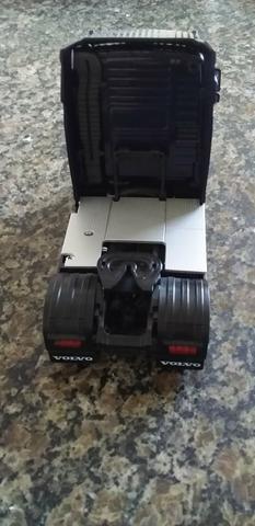 Miniatura volvo fh 520 p/colecionador - Foto 3