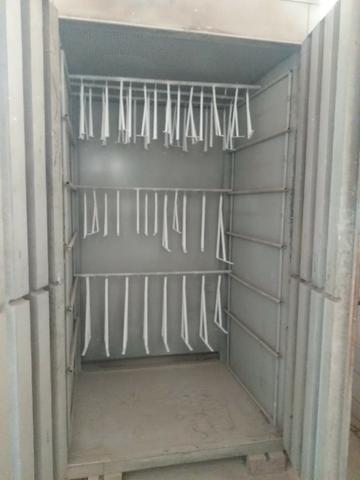 A estufa industrial em perfeito funcionamento