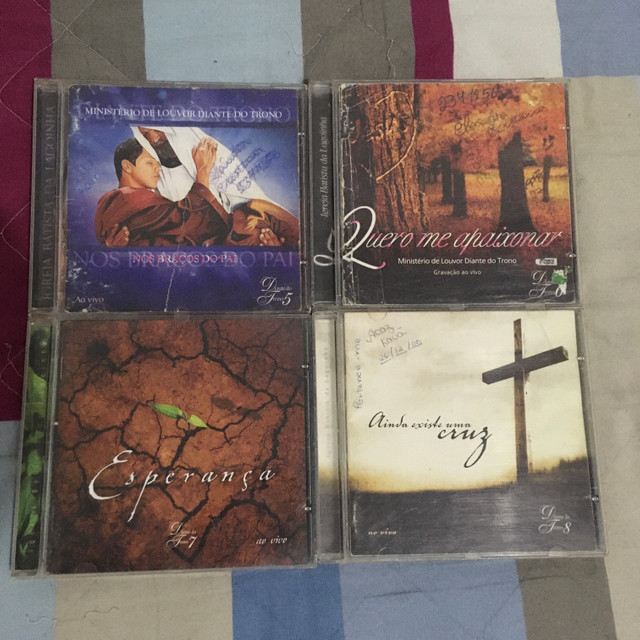 Diante do Trono (coleção de CDs originais) - Foto 2