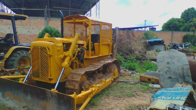 Vende-se trator caterpillar D4D - Foto 2