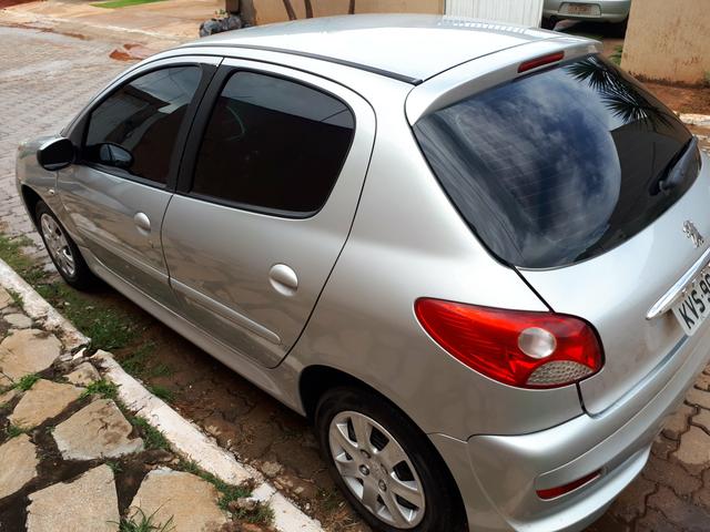 Peugeot 207 - Foto 2