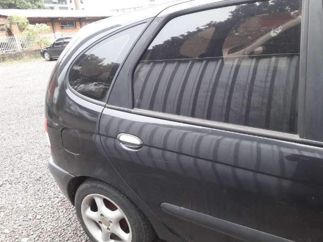 Carro todo revisado com 4 pneus novos - Foto 4