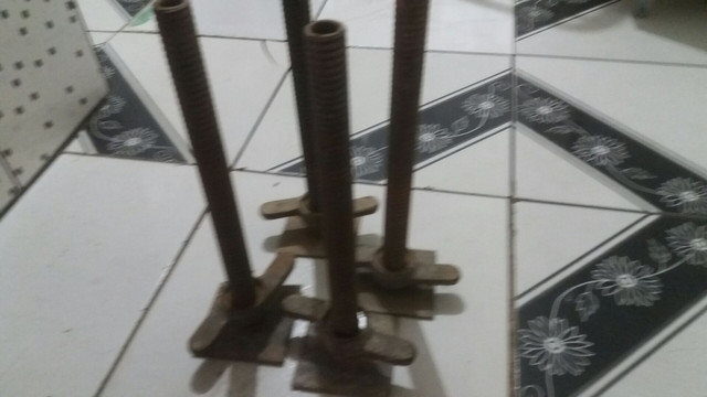 Escora de andaime com rosca - Foto 2