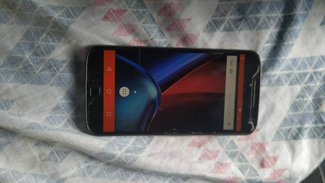 Moto G4 plus
