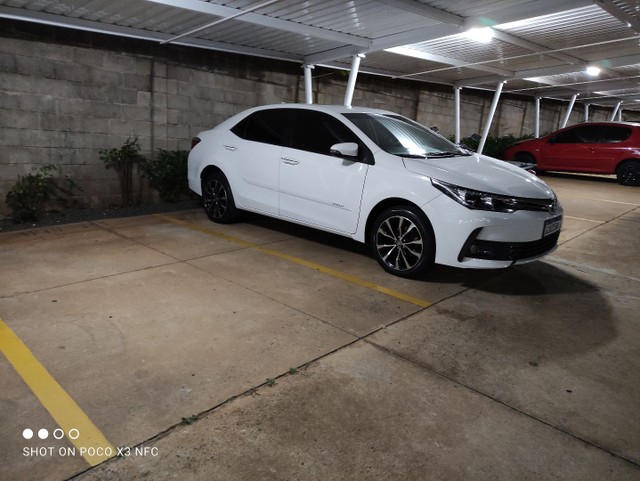 VENDO COROLLA 2018