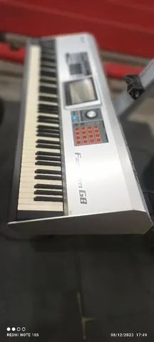 ROLAND Fantom-G8【中古】 Roland Fantom G8 - Raríssimo estado de Conservação - Loja Física